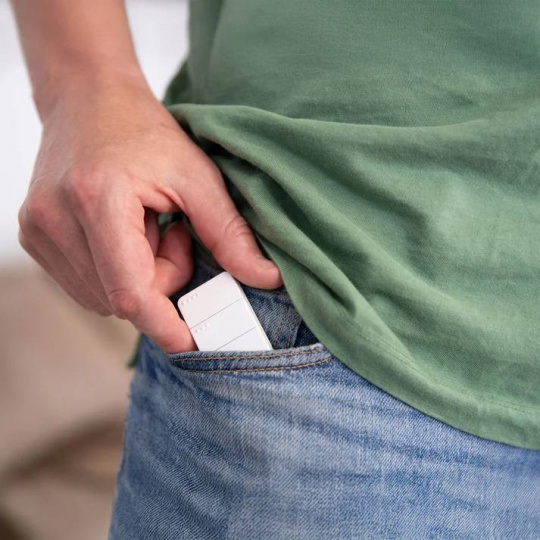 Shelly Shutter + BLU RC Button 4 - 2 контролери для ролет + пульт дистанційного керування для активації дій та сцен - WiFi/Bluetoo