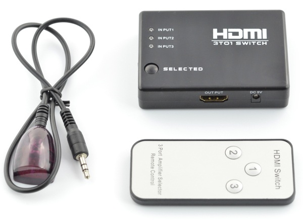 Switch HDMI 1.4b 1080p z pilotem - 3 wejścia