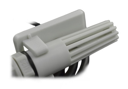 Czujnik został zakończony sondą, która pozwala na montaż elementu w trudno dostępnych miejscach.