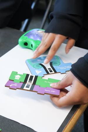 Lesson in a Box - zestaw edukacyjny do programowania bez ekranu do Mai-Z the MouseBot - Kitronik 56137