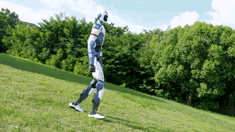 Robot humanoidalny - Unitree R1 Basic - Crismon Hero